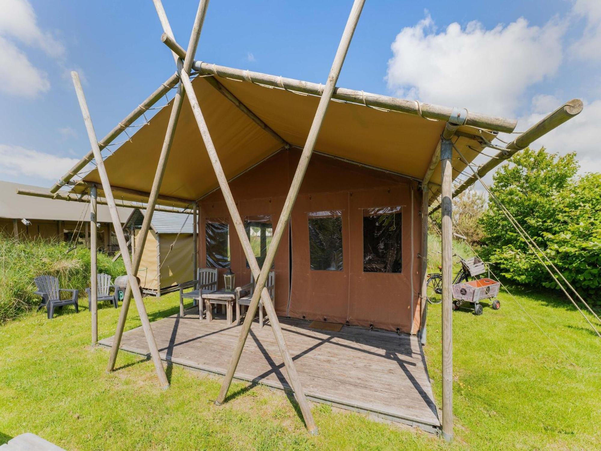 Quaint Bungalow In Callantsoog With Garden Dış mekan fotoğraf