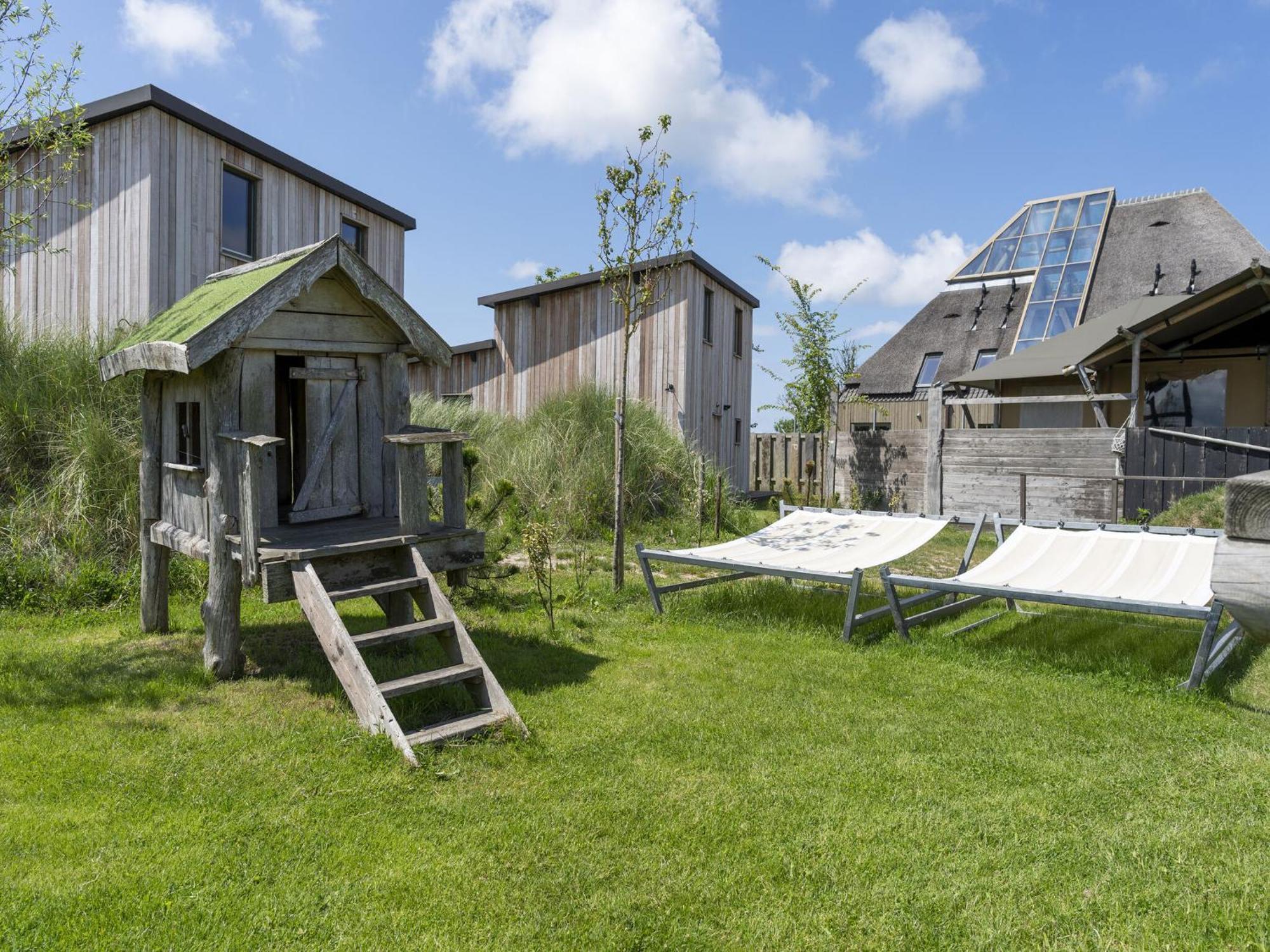 Quaint Bungalow In Callantsoog With Garden Dış mekan fotoğraf