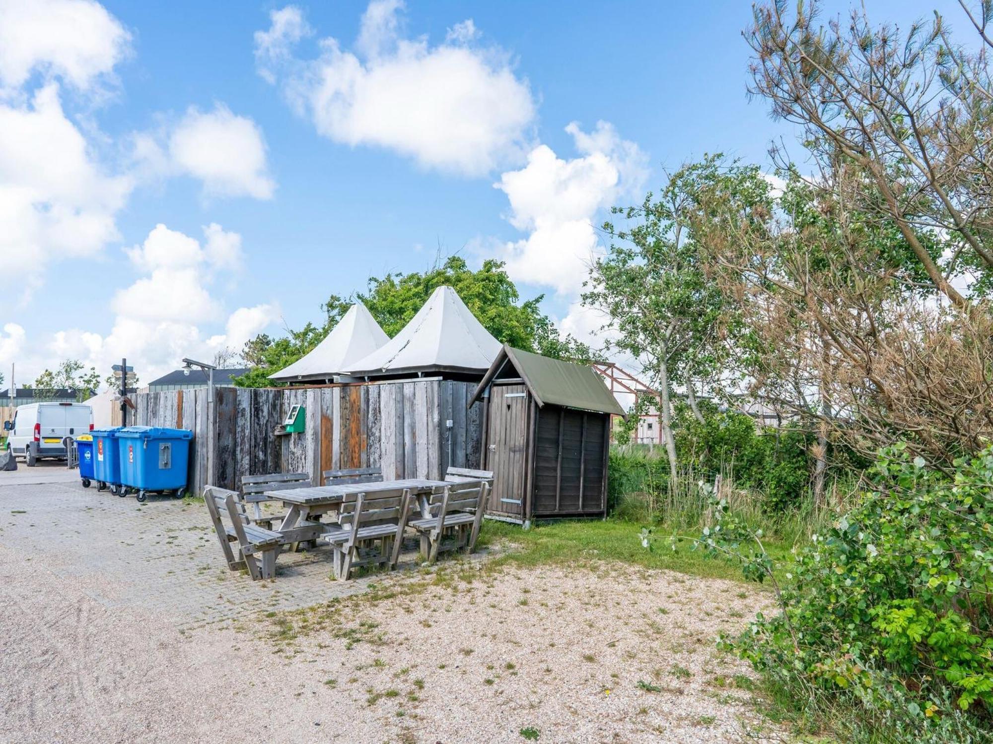 Quaint Bungalow In Callantsoog With Garden Dış mekan fotoğraf